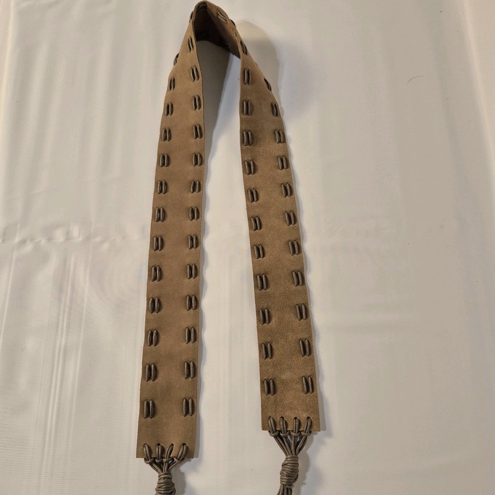 LEVIs Genuine Leather Belt 38" x 2" Tassles 19.5"